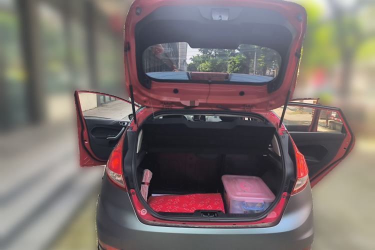 Used Ford Fiesta 2013 Hatchback 1.5L Automatic Fashion Edition Trunk