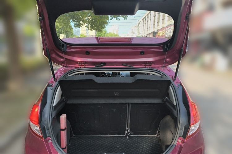 Used Ford Fiesta 2013 Hatchback 1.5L Manual Fashion Edition Trunk