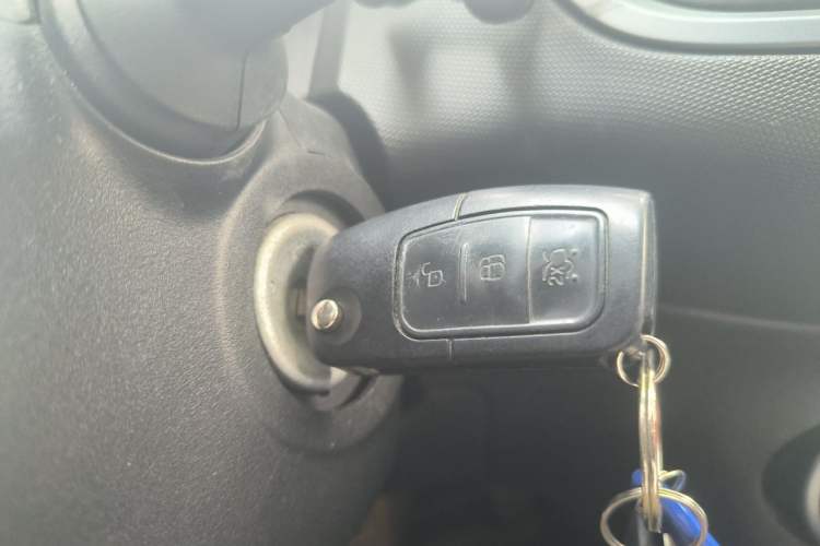 Used Ford Fiesta 2013 Hatchback 1.5L Automatic Fashion Edition Vehicle Key