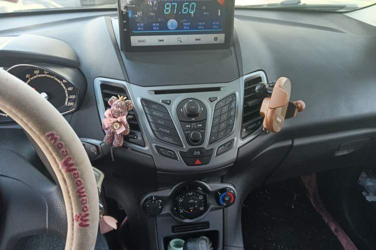 Used Ford Fiesta 2013 Hatchback 1.5L Automatic Fashion Edition Audio And AC Panel