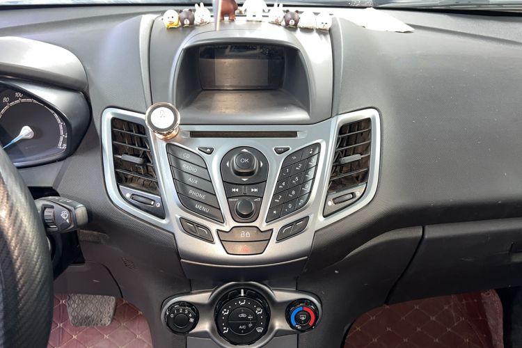 Used Ford Fiesta 2013 Hatchback 1.5L Automatic Fashion Edition Audio And AC Panel