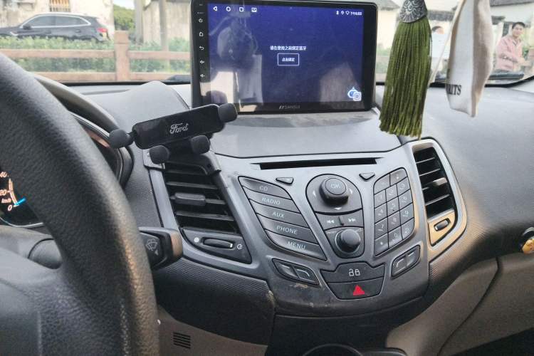 Used Ford Fiesta 2013 Sedan 1.5L Automatic Fashion Edition Audio And AC Panel