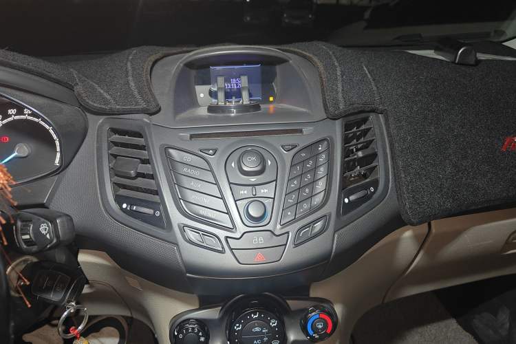 Used Ford Fiesta 2013 Sedan 1.5L Automatic Fashion Edition Audio And AC Panel
