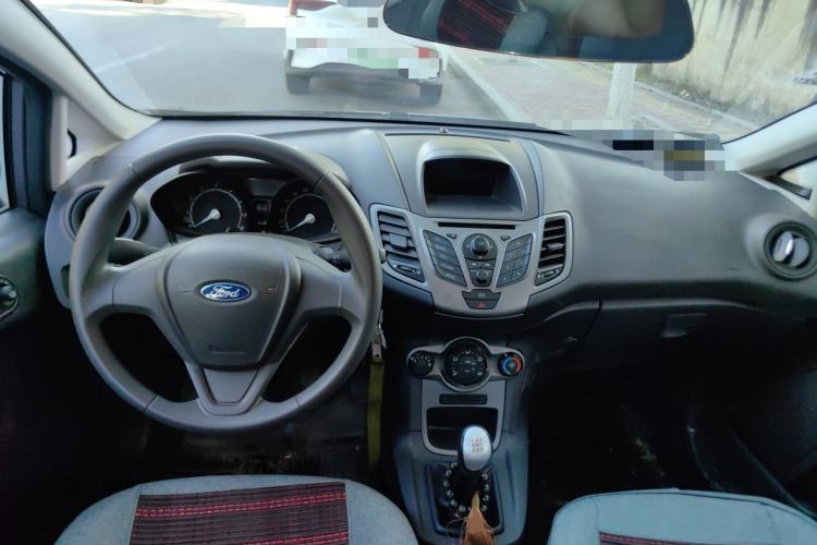 Used Ford Fiesta 2013 Hatchback 1.5L Manual Fashion Edition Center Console