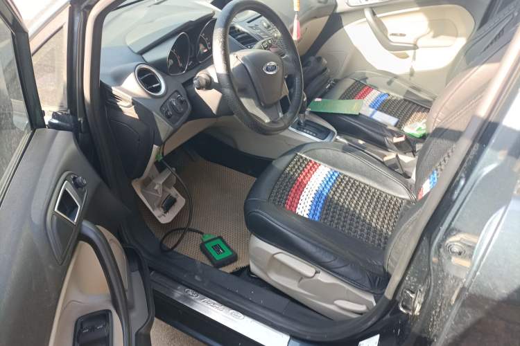 Used Ford Fiesta 2013 Sedan 1.5L Automatic Fashion Edition Driver Seat