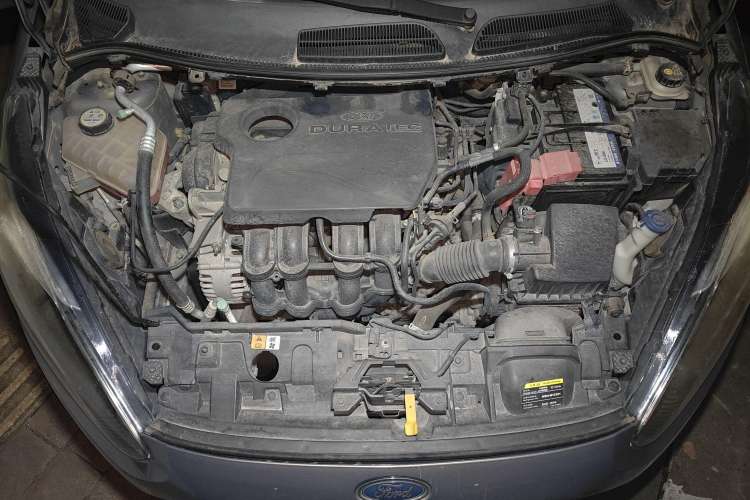 Used Ford Fiesta 2013 Sedan 1.5L Automatic Fashion Edition Engine Bay