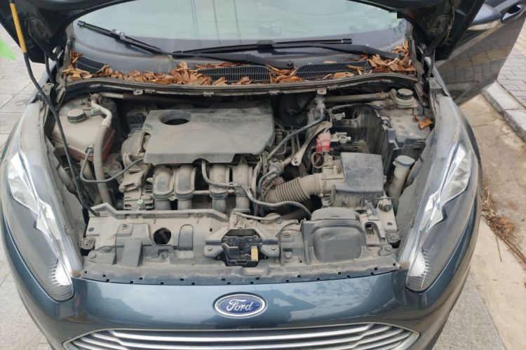 Used Ford Fiesta 2013 Sedan 1.5L Manual Fashion Edition Engine Bay