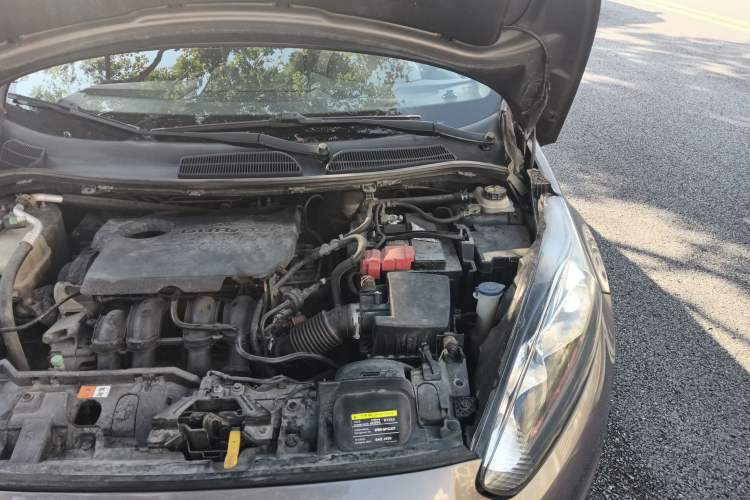 Used Ford Fiesta 2013 Hatchback 1.5L Automatic Fashion Edition Engine Bay Left