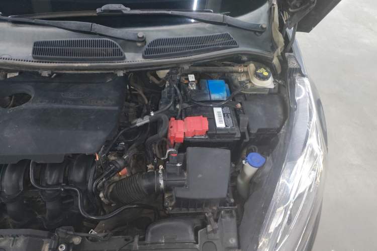 Used Ford Fiesta 2013 Sedan 1.5L Automatic Fashion Edition Engine Bay Left
