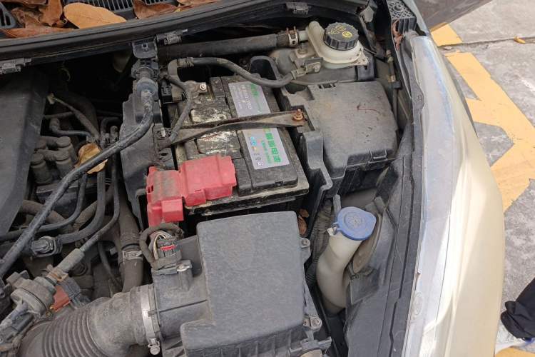Used Ford Fiesta 2013 Sedan 1.5L Manual Fashion Edition Engine Bay Left