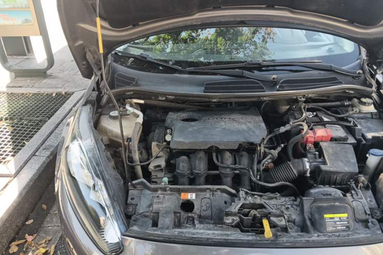 Used Ford Fiesta 2013 Hatchback 1.5L Automatic Fashion Edition Engine Bay Right