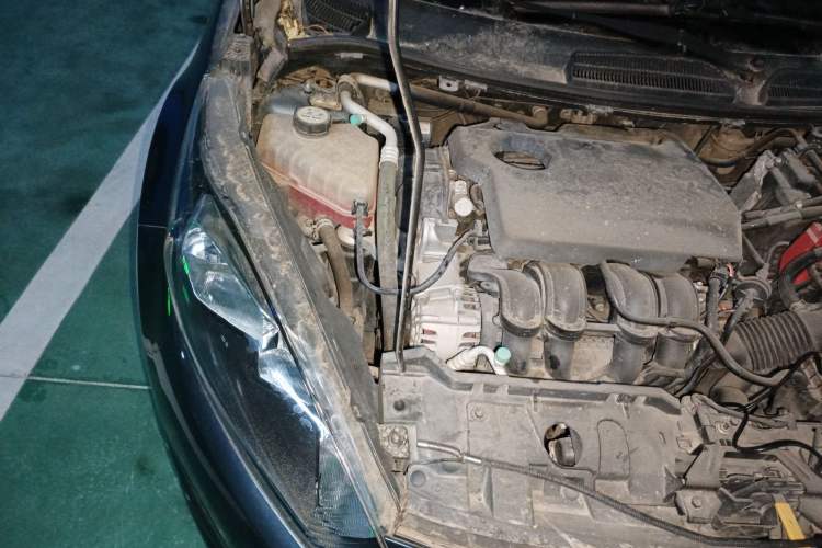 Used Ford Fiesta 2013 Hatchback 1.5L Automatic Prestige Model Engine Bay Right