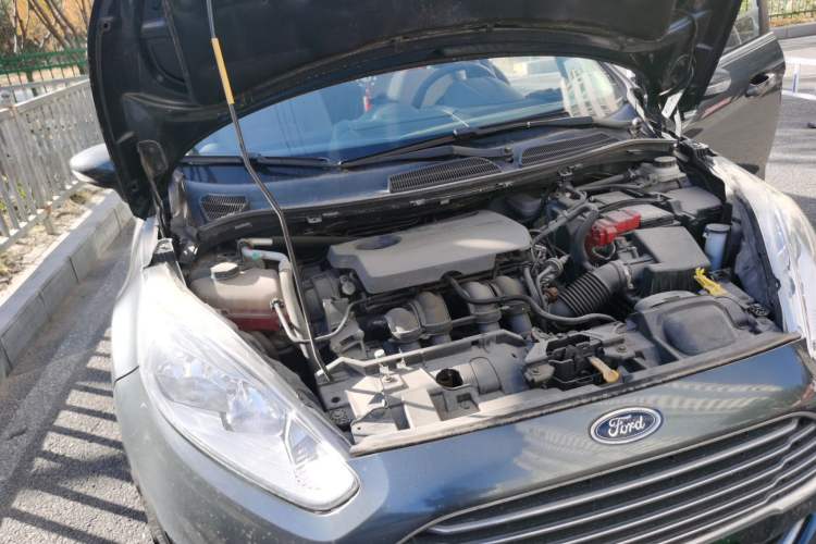 Used Ford Fiesta 2013 Sedan 1.5L Automatic Flagship Model Engine Bay Right