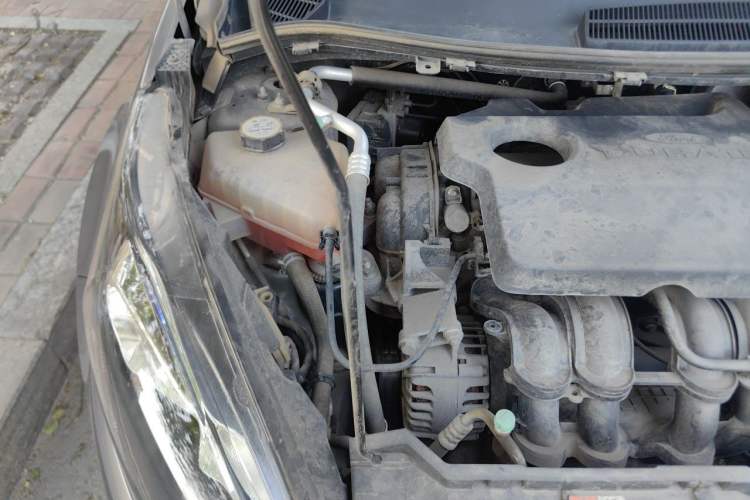 Used Ford Fiesta 2013 Hatchback 1.5L Manual Fashion Edition Engine Bay Right