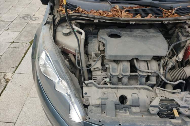 Used Ford Fiesta 2013 Sedan 1.5L Manual Fashion Edition Engine Bay Right