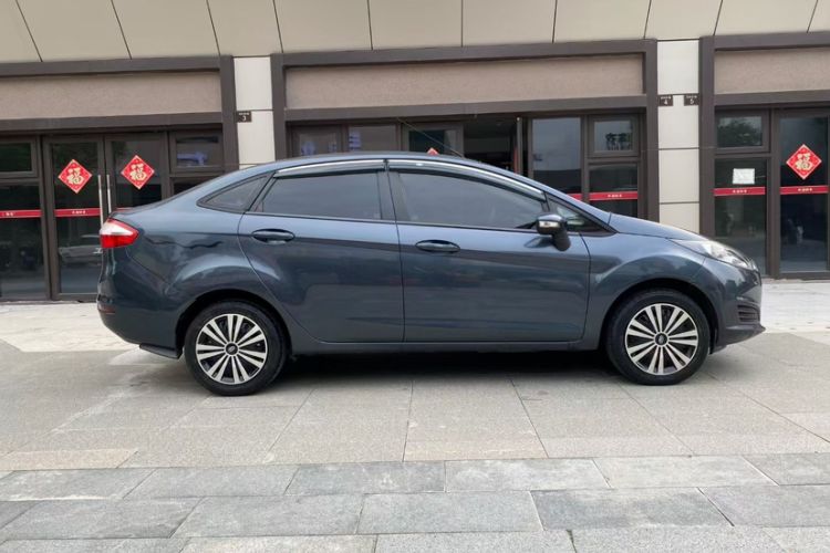 Used Ford Fiesta 2013 Sedan 1.5L Manual Fashion Edition Exterior 3