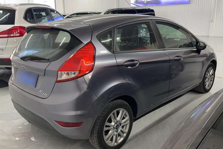 Used Ford Fiesta 2013 Hatchback 1.5L Automatic Fashion Edition Exterior 4