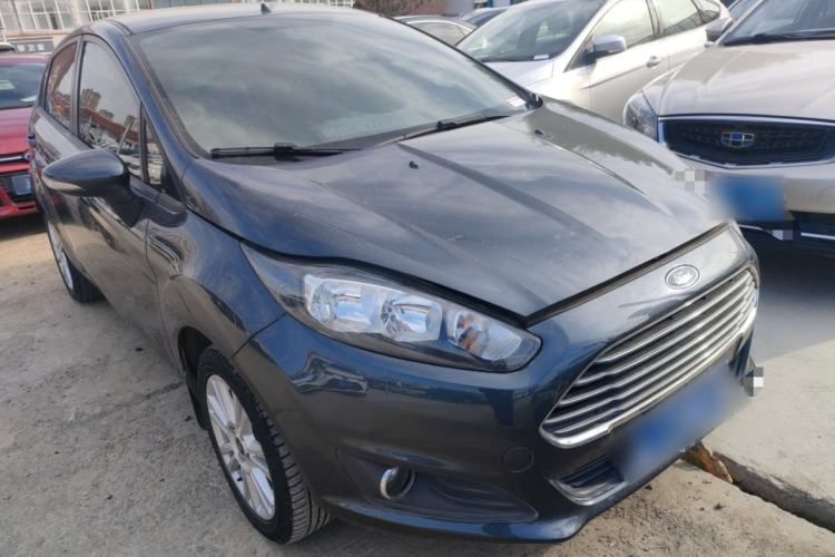 Used Ford Fiesta 2013 Hatchback 1.5L Manual Fashion Edition Front Right 45 Deg