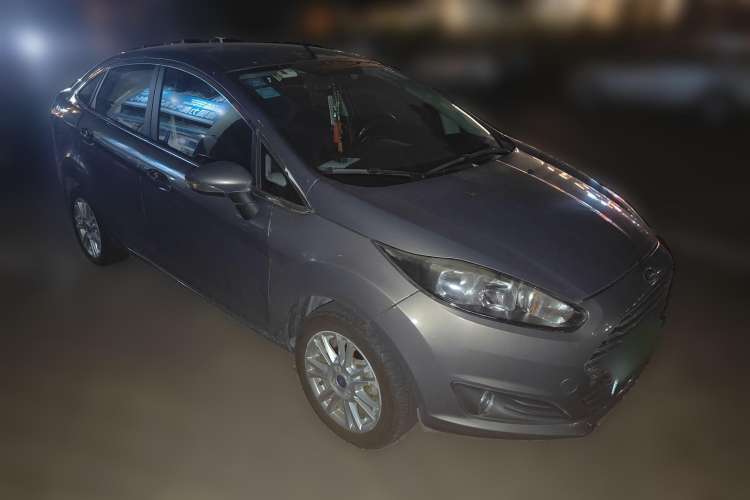 Used Ford Fiesta 2013 Sedan 1.5L Automatic Fashion Edition Front Right 45 Deg