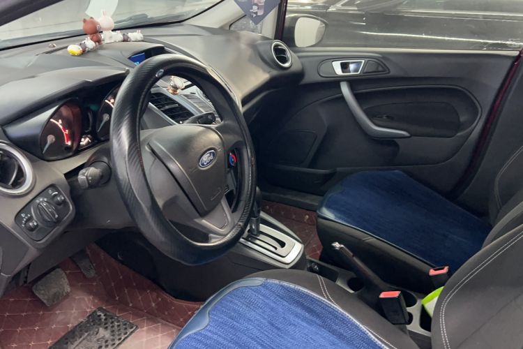 Used Ford Fiesta 2013 Hatchback 1.5L Automatic Fashion Edition Interior 1