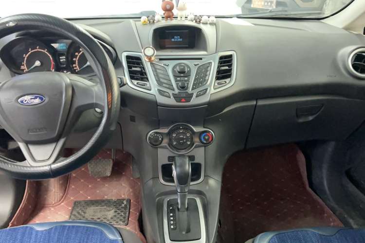 Used Ford Fiesta 2013 Hatchback 1.5L Automatic Fashion Edition Interior 3