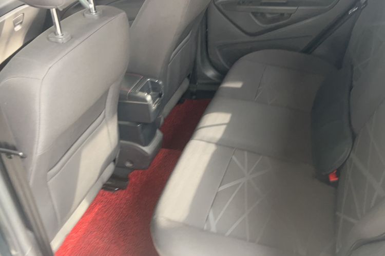 Used Ford Fiesta 2013 Sedan 1.5L Manual Fashion Edition Interior 3