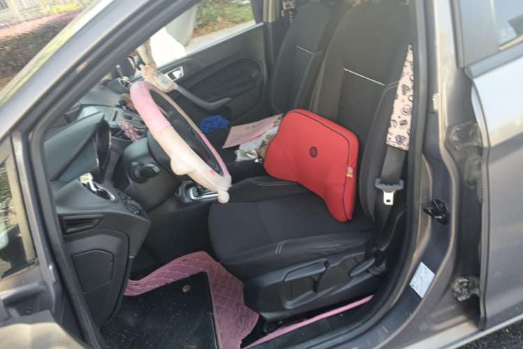 Used Ford Fiesta 2013 Hatchback 1.5L Automatic Fashion Edition Left Front Seat