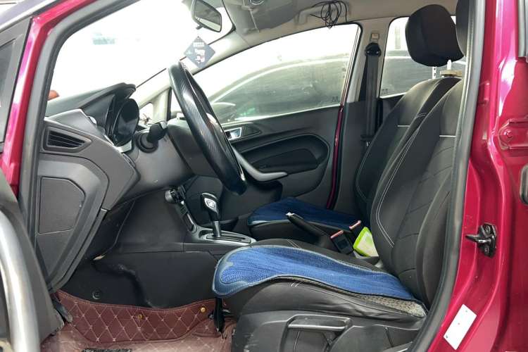 Used Ford Fiesta 2013 Hatchback 1.5L Automatic Fashion Edition Left Front Seat