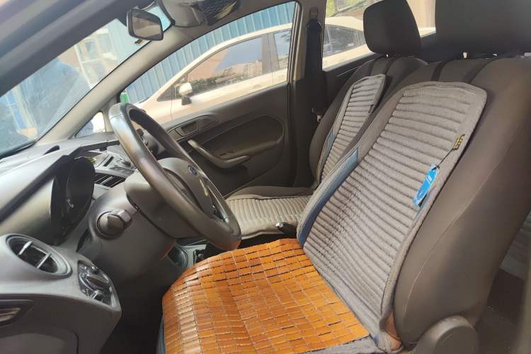 Used Ford Fiesta 2013 Sedan 1.5L Manual Fashion Edition Left Front Seat