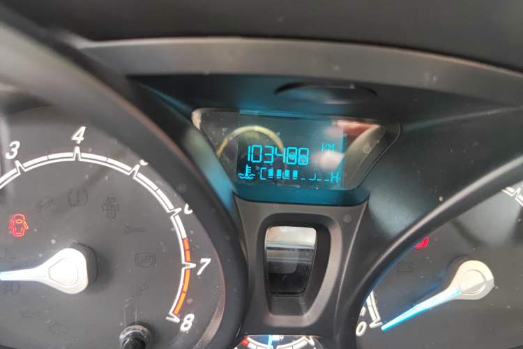 Used Ford Fiesta 2013 Sedan 1.5L Manual Fashion Edition Odometer Close Up