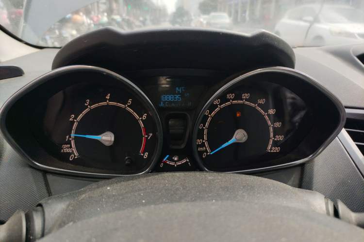 Used Ford Fiesta 2013 Sedan 1.5L Manual Fashion Edition Odometer Close Up