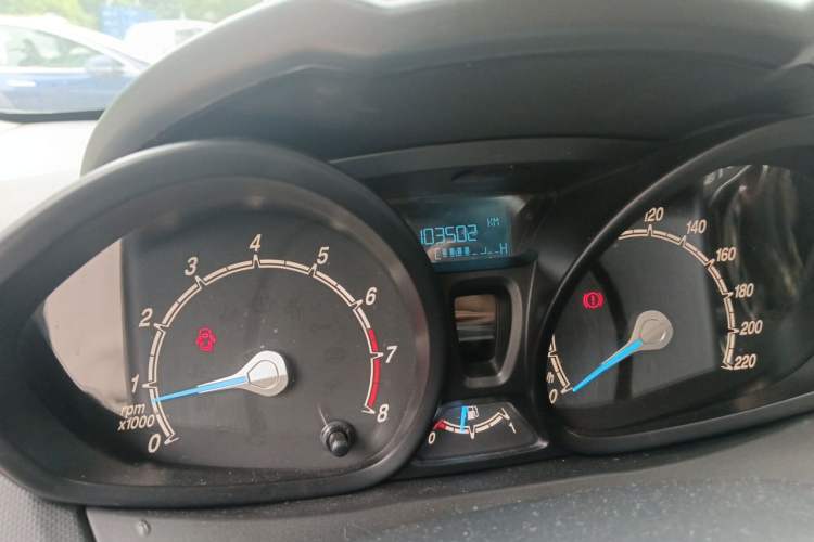 Used Ford Fiesta 2013 Sedan 1.5L Manual Fashion Edition Odometer Close Up