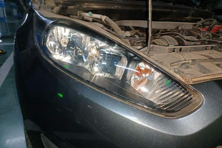 Used Ford Fiesta 2013 Hatchback 1.5L Automatic Prestige Model Right Front Headlight