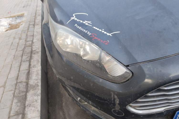 Used Ford Fiesta 2013 Hatchback 1.5L Automatic Fashion Edition Right Front Headlight