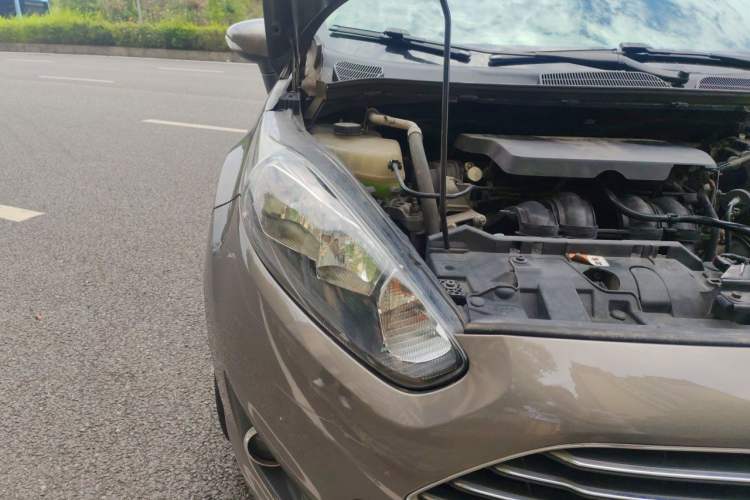 Used Ford Fiesta 2013 Sedan 1.5L Automatic Prestige Model Right Front Headlight