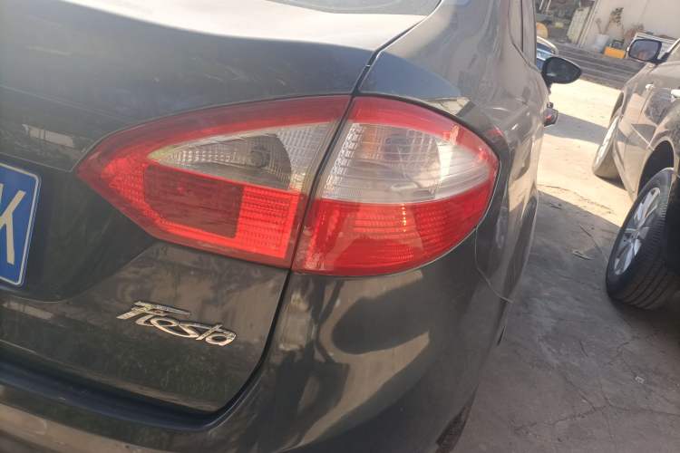 Used Ford Fiesta 2013 Sedan 1.5L Automatic Fashion Edition Right Rear Taillight