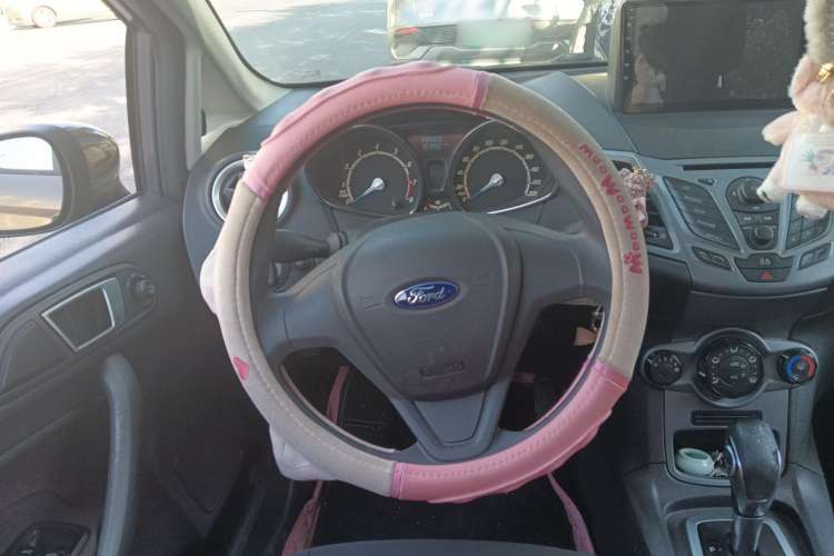 Used Ford Fiesta 2013 Hatchback 1.5L Automatic Fashion Edition Steering Wheel