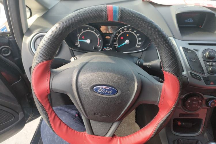 Used Ford Fiesta 2013 Hatchback 1.5L Manual Fashion Edition Steering Wheel