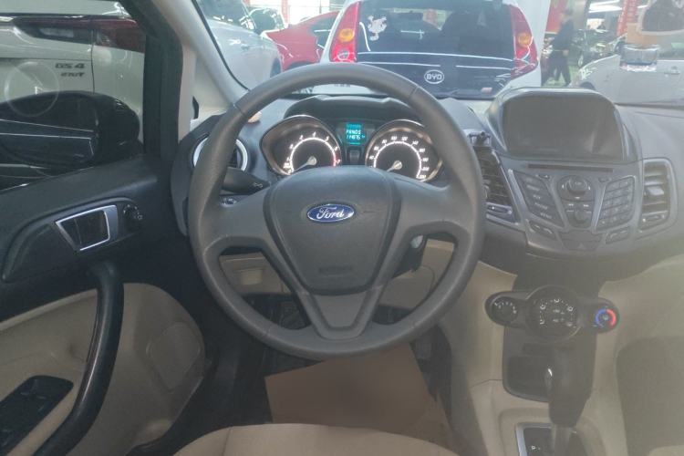 Used Ford Fiesta 2013 Sedan 1.5L Automatic Fashion Edition Steering Wheel