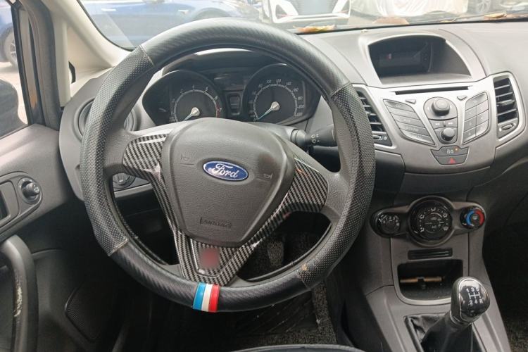 Used Ford Fiesta 2013 Sedan 1.5L Manual Fashion Edition Steering Wheel