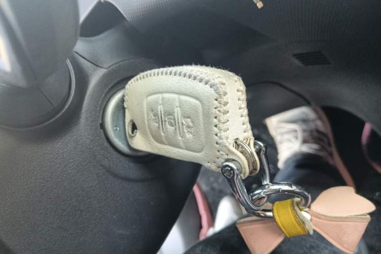 Used Ford Fiesta 2013 Hatchback 1.5L Automatic Fashion Edition Vehicle Key