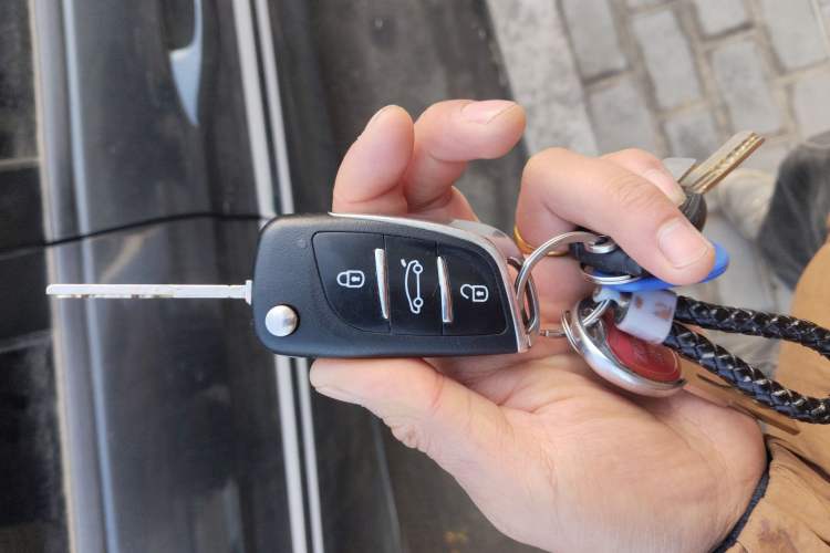 Used Ford Fiesta 2013 Hatchback 1.5L Automatic Fashion Edition Vehicle Key