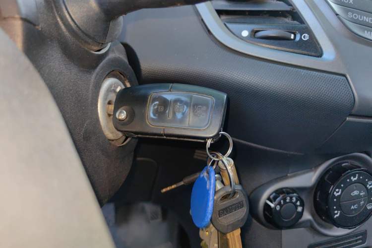 Used Ford Fiesta 2013 Hatchback 1.5L Manual Fashion Edition Vehicle Key