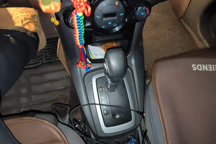Used Ford Fiesta 2013 Hatchback 1.5L Automatic Sport Model Gear Lever