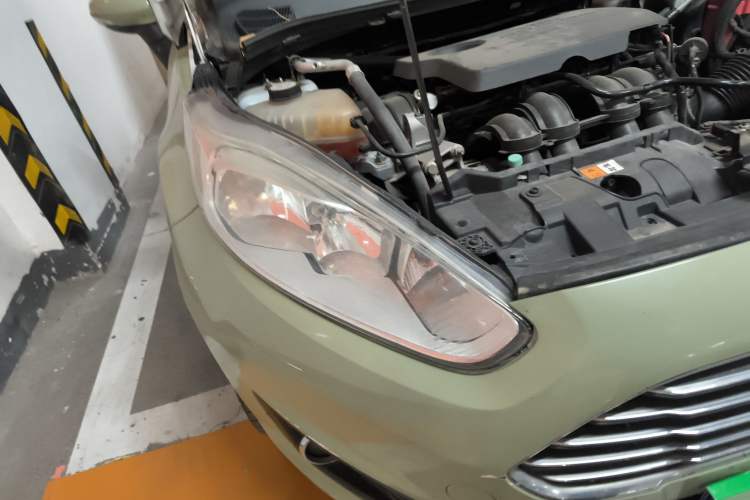 Used Ford Fiesta 2013 Hatchback 1.5L Automatic Sport Model Right Front Headlight