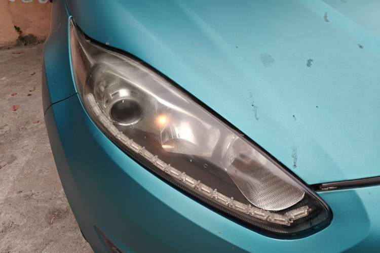 Used Ford Fiesta 2013 Hatchback 1.5L Manual Fashion Edition Right Front Headlight