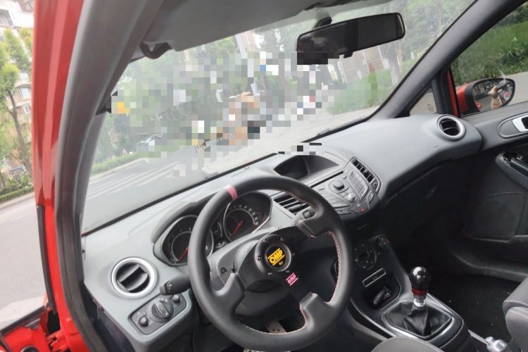 Used Ford Fiesta 2013 1.6T ST Center Console