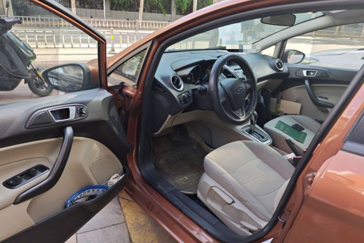 Used Ford Fiesta 2013 Sedan 1.5L Automatic Fashion Edition Driver Seat