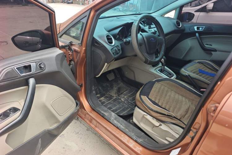 Used Ford Fiesta 2013 Sedan 1.5L Automatic Fashion Edition Driver Seat