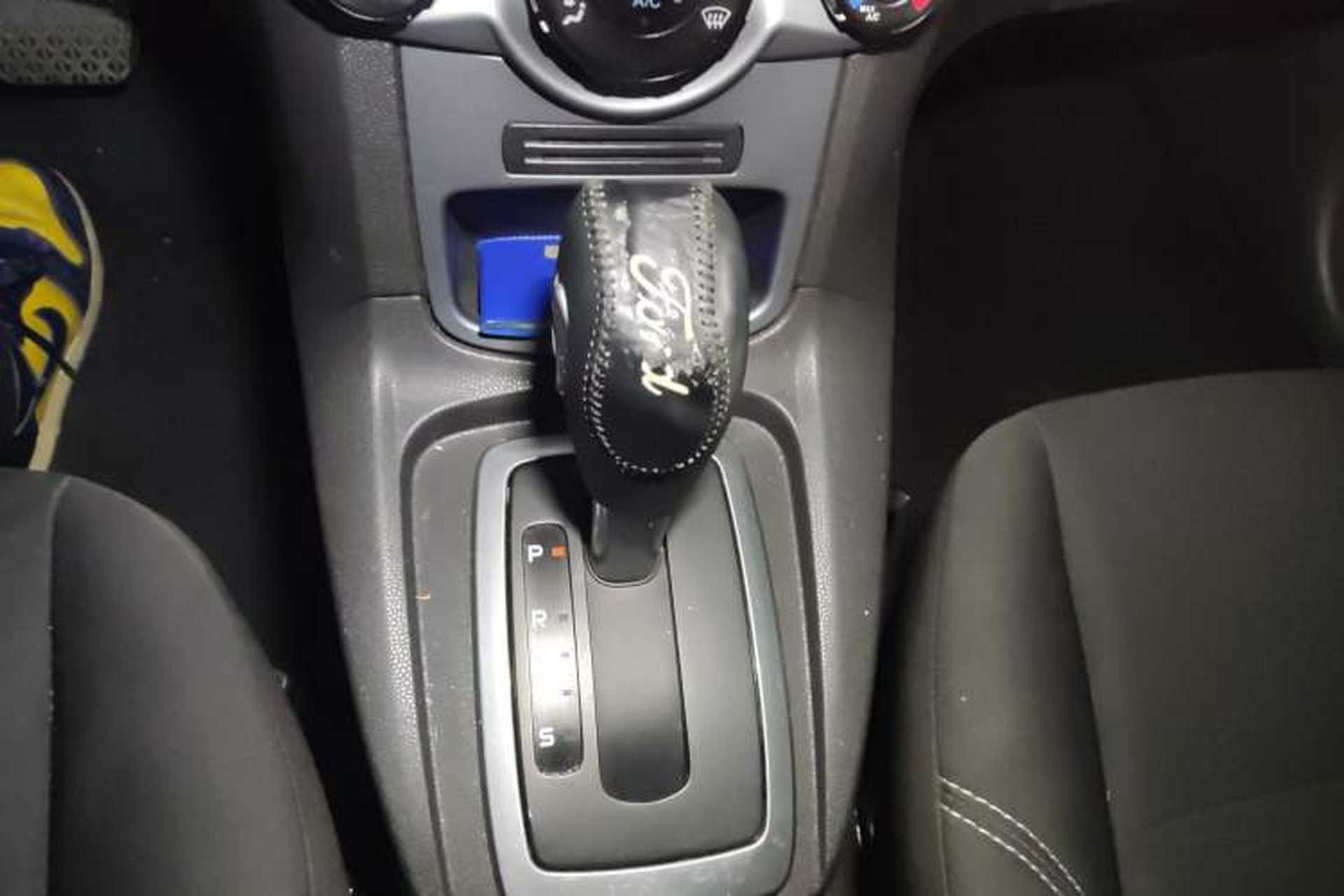 Used Ford Fiesta 2013 Hatchback 1.5L Automatic Prestige Model Gear Lever